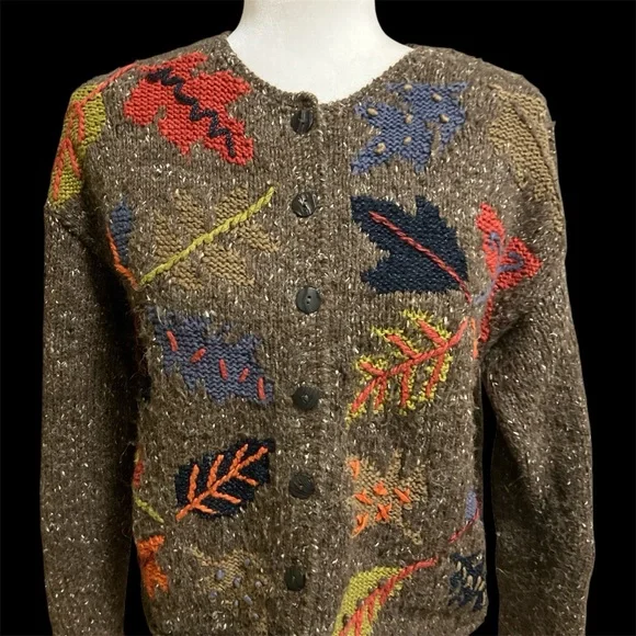 Vintage Multicolor Leaf Pattern Cardigan - Picture 2 of 6